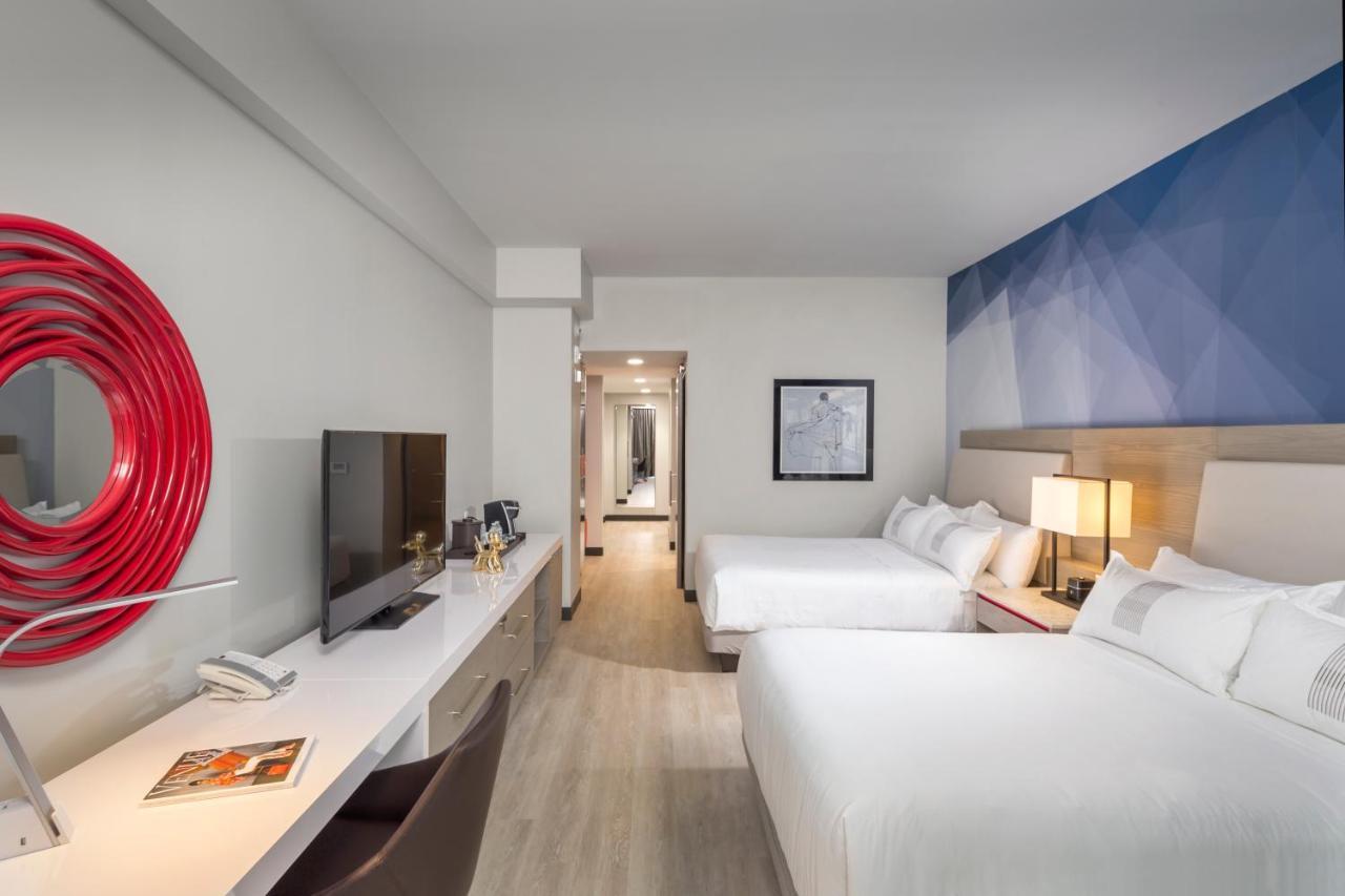 The Summit 4*