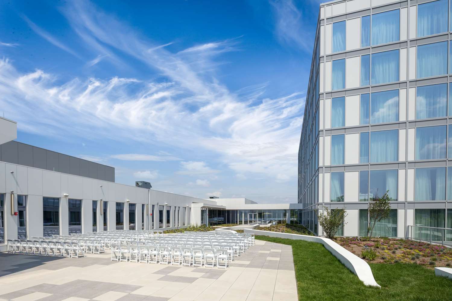 The Summit 4* Cincinnati