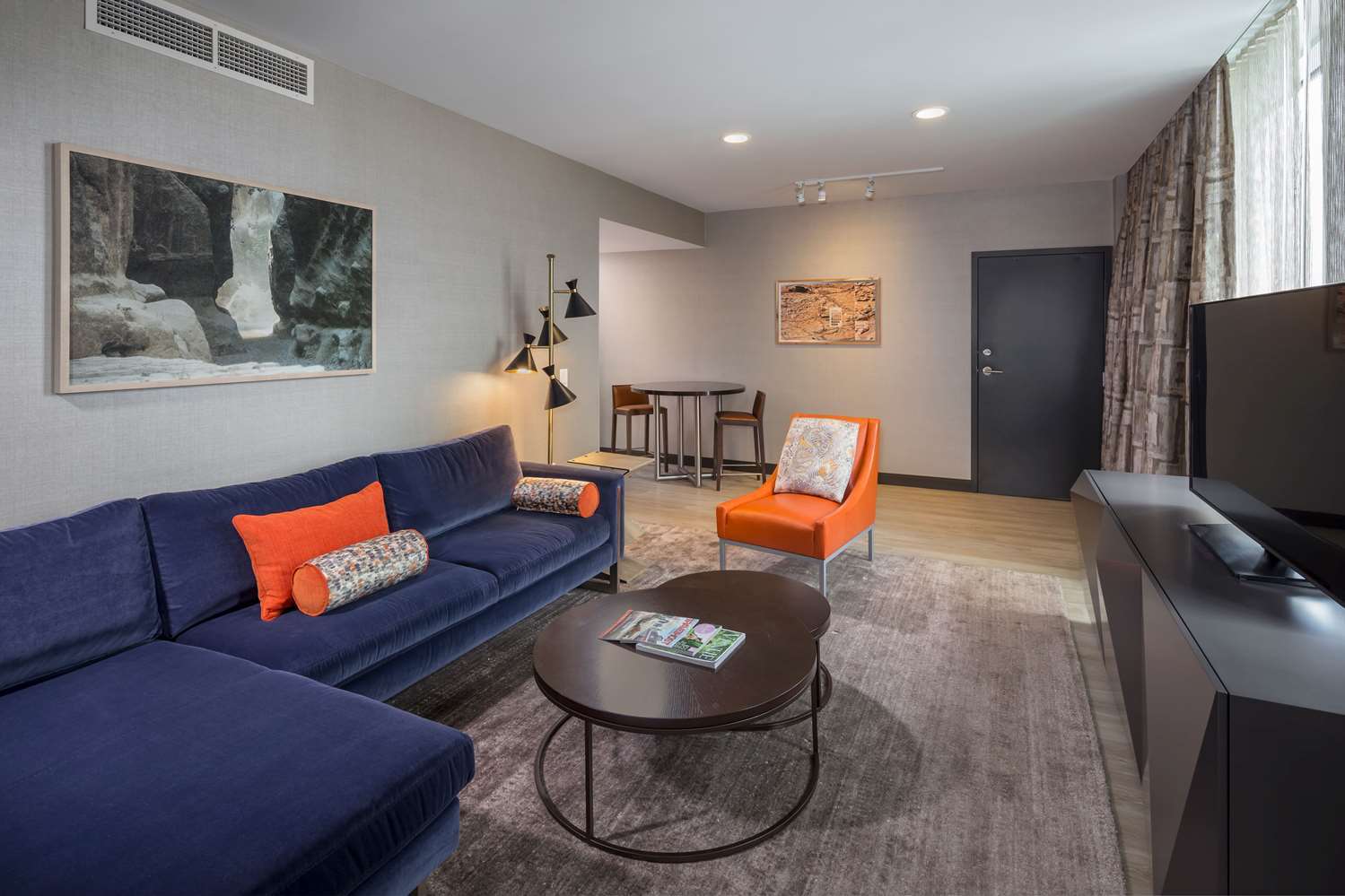 Hotel The Summit 4*