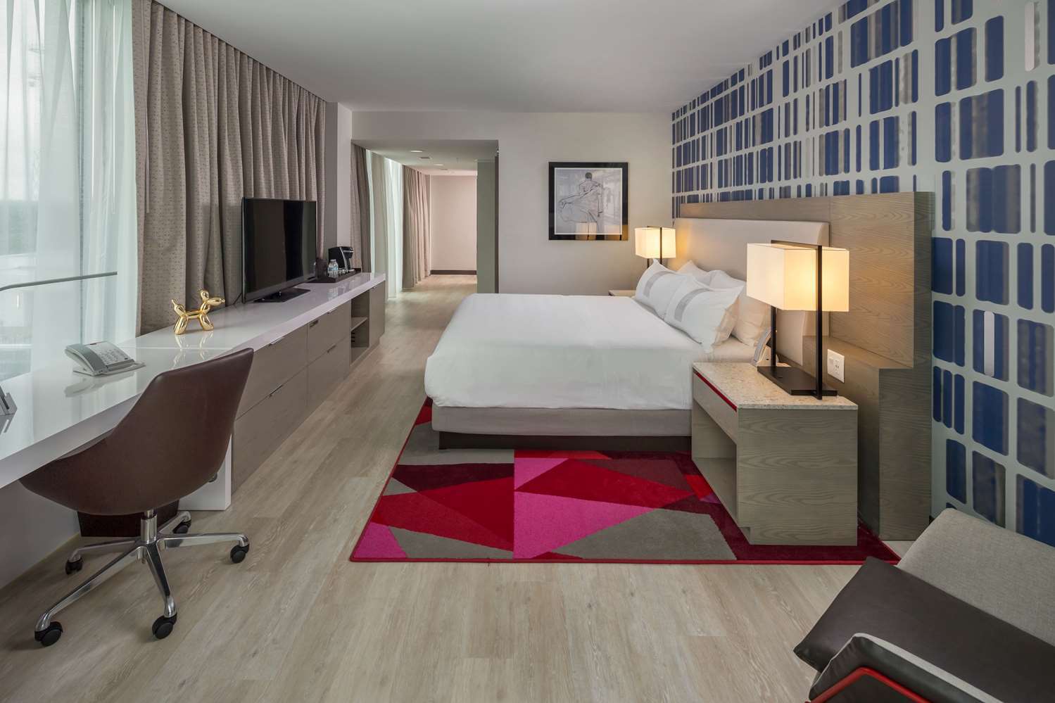 The Summit 4*